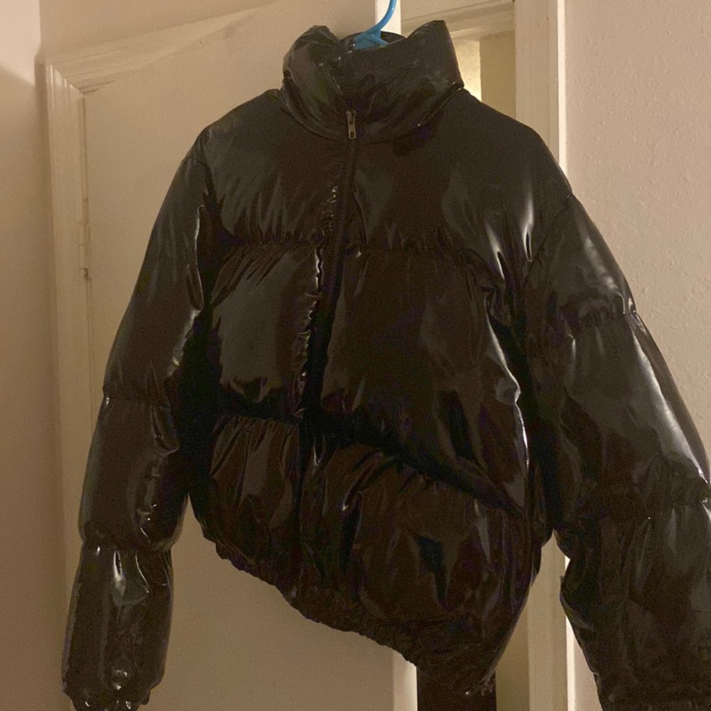 Large Black puffer never worn!